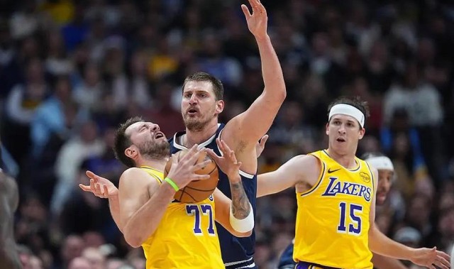 开云下载-绝平+绝杀！湖人127-125力克掘金，看数据：他才是头号功臣！