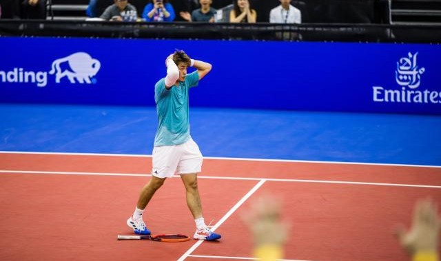 吴易昺郑钦文惊喜“神同步” 中国网球新时代来临？