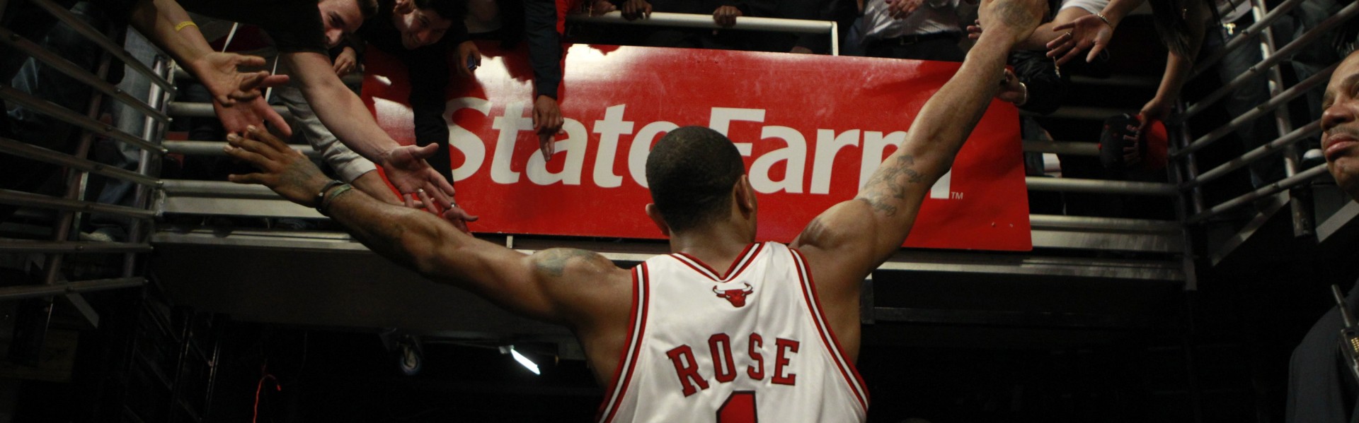 开云官方-罗斯：不想要雕像 不想让其看起来像韦德的那样 也不想人们崇拜我