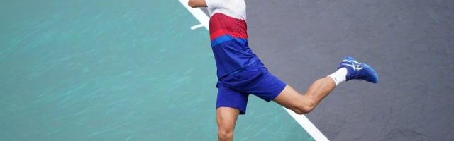 开云APP-德约吹响捍卫年终第一号角 是否参加澳网仍未可知