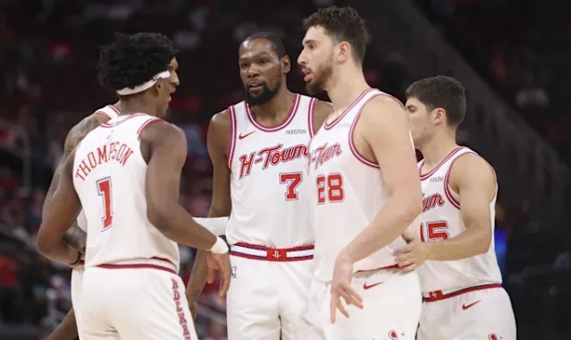 开云官方-火箭本赛季和上赛季都取得52-30，但本赛季战绩下降了三名