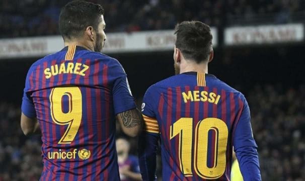 开云官方-在格雷米奥踢到年底 苏亚雷斯希望在梅西身边退役