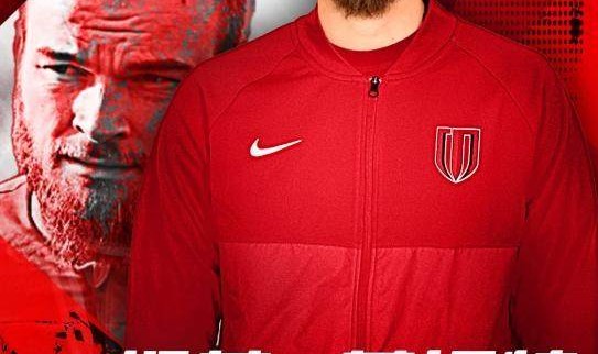 成都外援中卫莱切特宣布退役：很期待投身社会事业