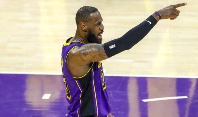 kaiyun-附加赛争夺白热化 詹姆斯：优先考虑健康而非排名