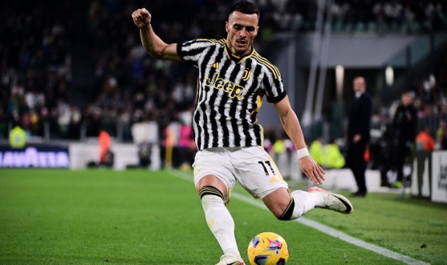 斯基拉：今夏多家俱乐部对科斯蒂奇感兴趣，但图多尔决定留住球员