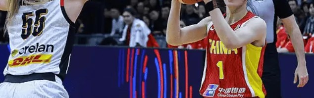 开云APP-媒体人：中国女篮内线攒够了“移动长城”，却外线不行了