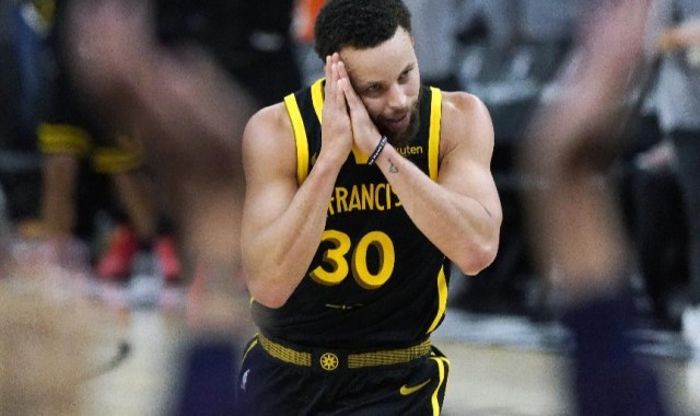 开云官方-勇士120-113雄鹿 球员评价：2人满分，6人及格，2人低迷