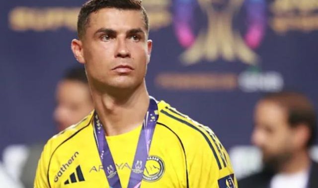 开云官网-俱乐部股东“端水”不平C罗很不满 今夏告别沙特？