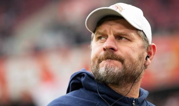 开云网页-管理无能只会炒帅，科隆的自取灭亡之路