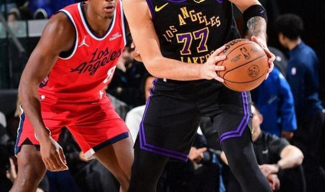 开云官网-逆转未果！东詹合砍55分难救主，洛城德比湖人104-112不敌快船