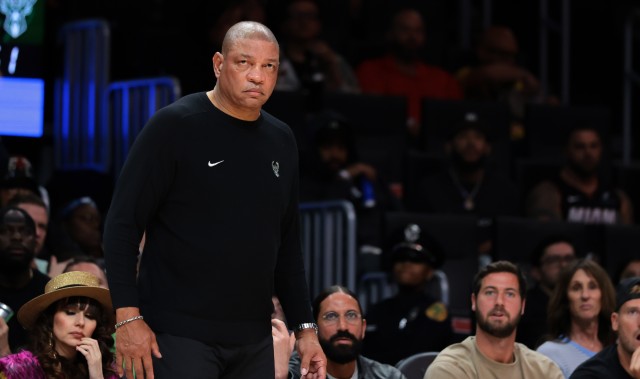 开云官网-离队在即？里弗斯：我有七个孙子孙女 也许是时候多去看看他们了