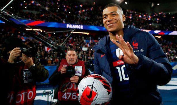 姆巴佩：正在加强头球能力 本泽马：我跟姆巴佩绝配