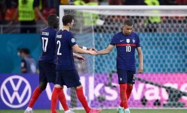 1719686110922095673.jpg e0b1e060b011be41f0d0ba933695c26.jpg